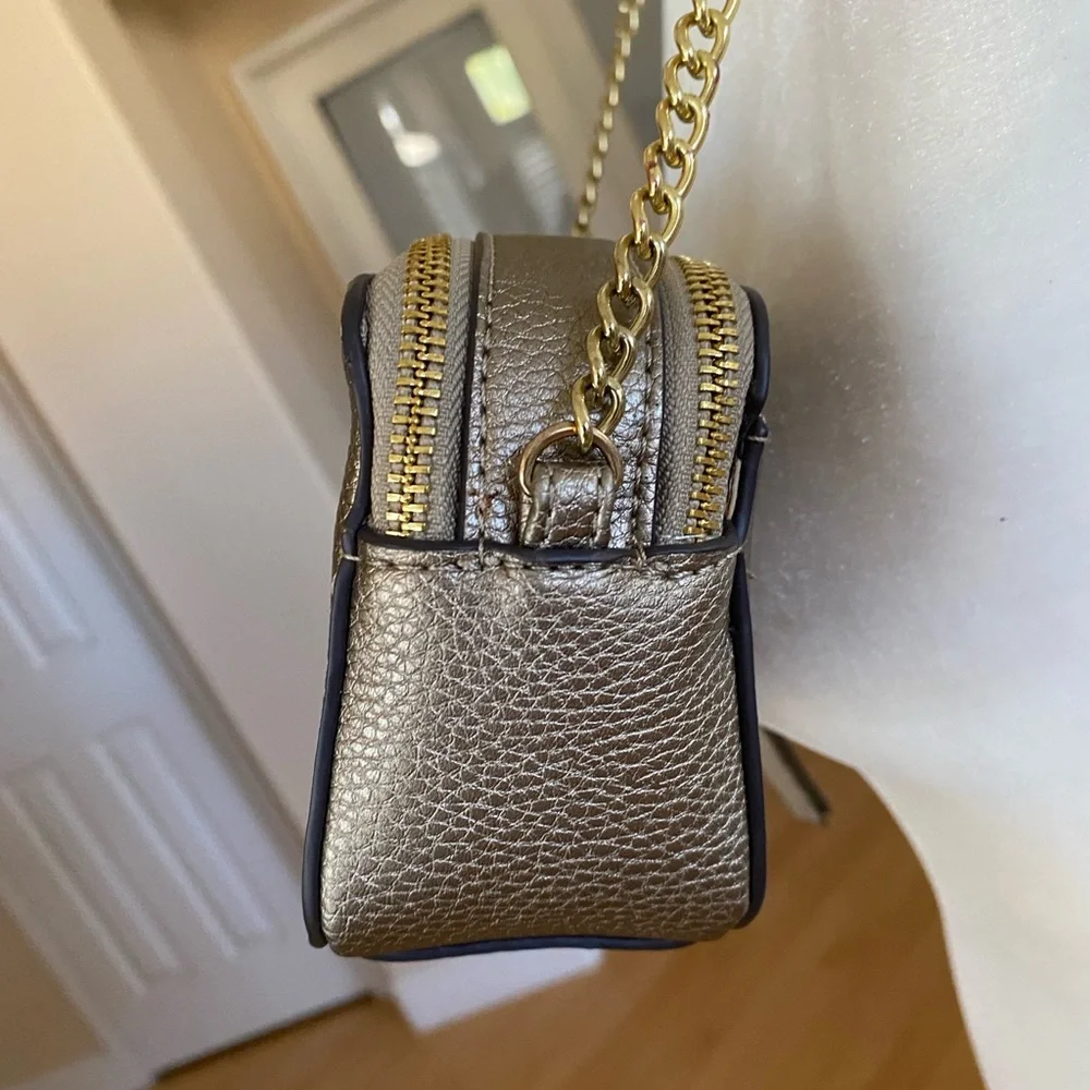 Liz Claiborne Gold Textured Crossbody Bag